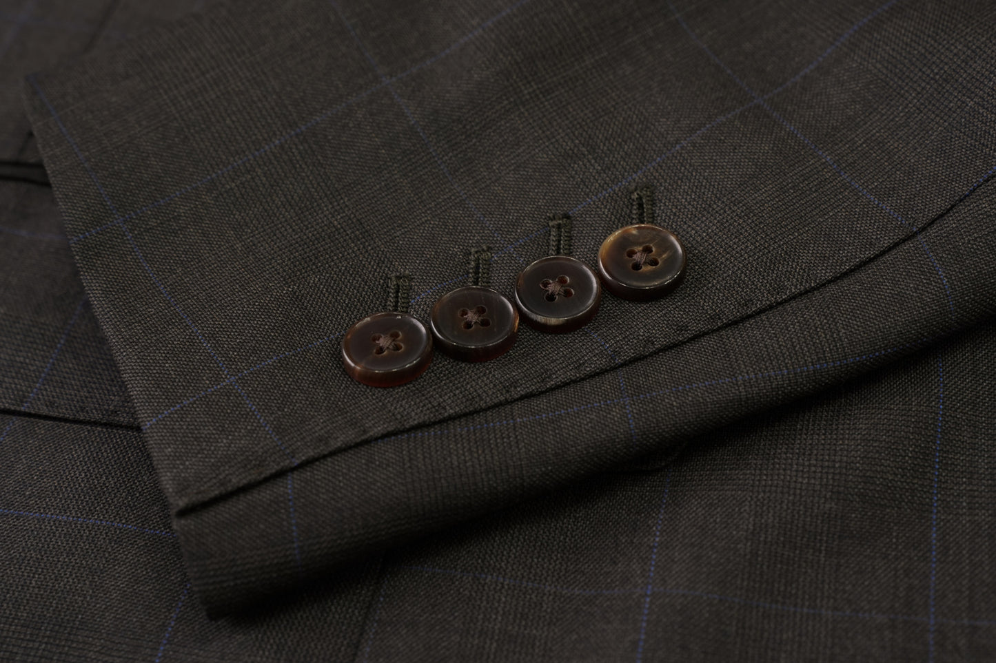 Imported 100% Wool Silky Mist Brown Slim-fit Casual Men‘s Business Suits