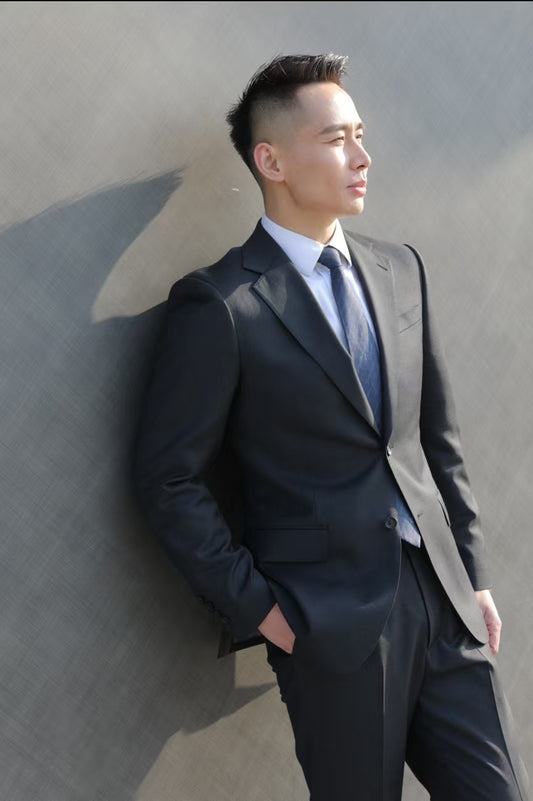 Imported 100% Wool Dark Grey Slim-fit Casual Men‘s Business Suits