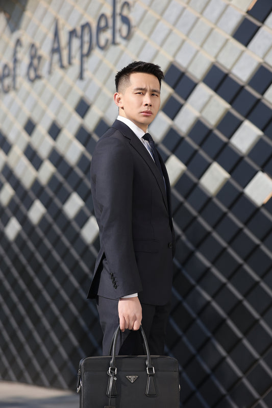 Imported 100% Wool Subtle Pattern Navy Blue Slim-fit Casual Men‘s Business Suits