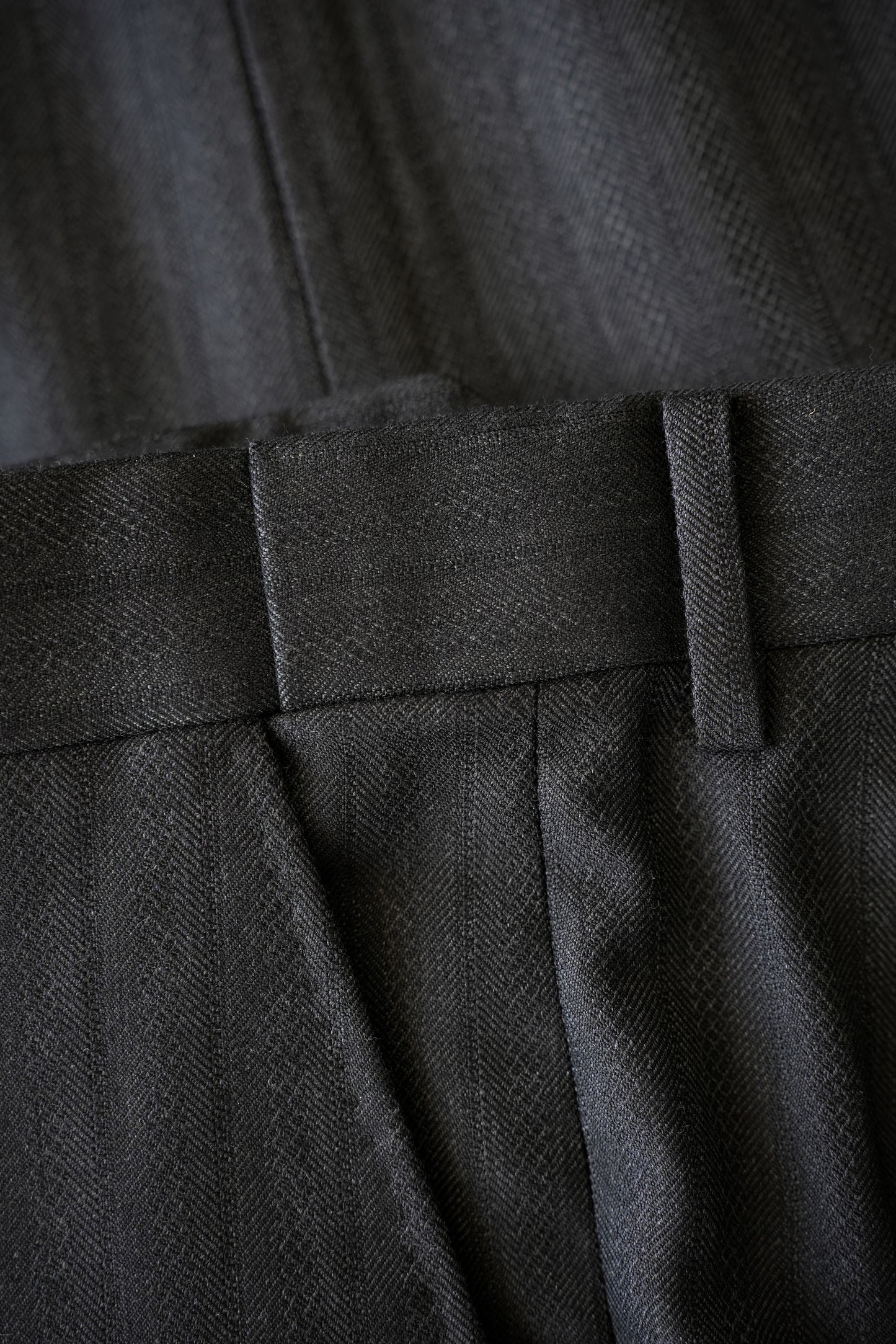 Imported 100% Wool Dark Grey Crocodile Print Slim-fit Casual Men‘s Business Suits